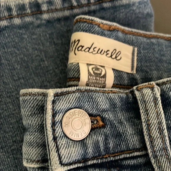 Madewell “The Perfect Vintage Straight Crop Jean” Size 28/ Light Blue Wash - Picture 2 of 12